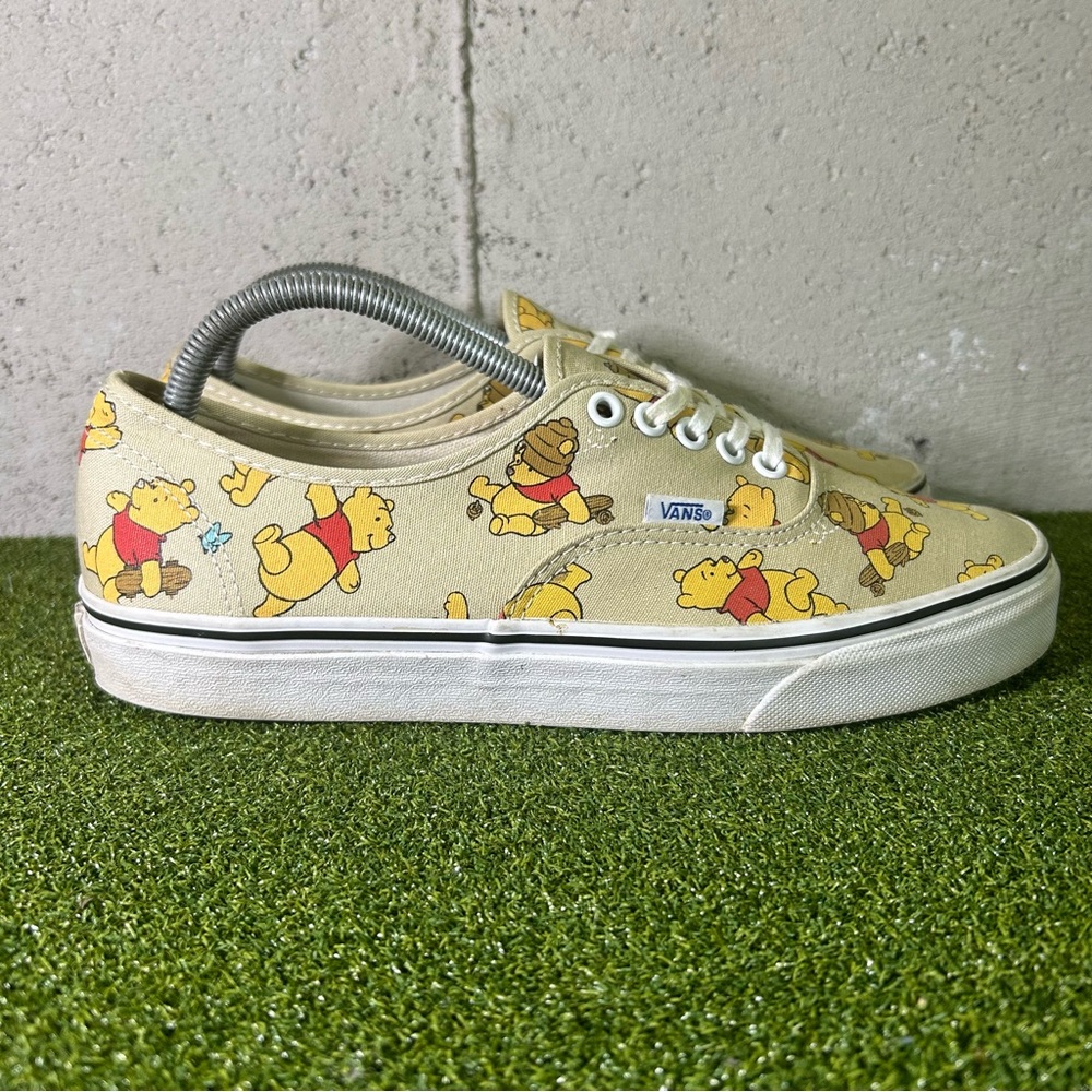 Vans x Disney Winnie the Pooh Bear Sneakers Shoes Men’s 9.5 Women’s 11